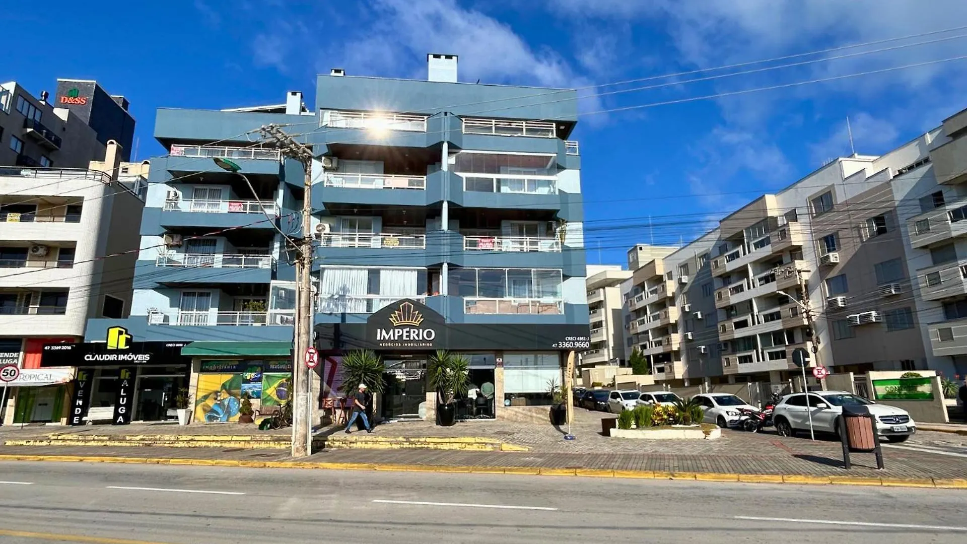 Amplo Apartamento Com Vista Mar Sobre A Avenida De Bombas location