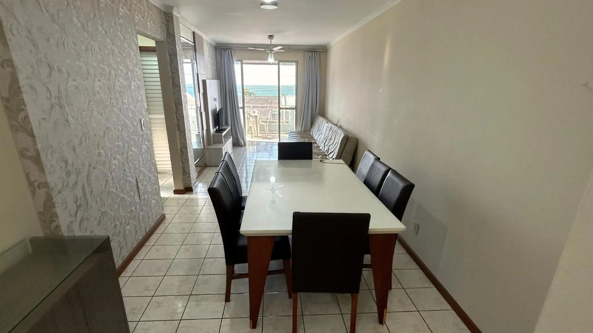 아파트 Amplo Apartamento Com Vista Mar Sobre A Avenida De Bombas 봄비나스